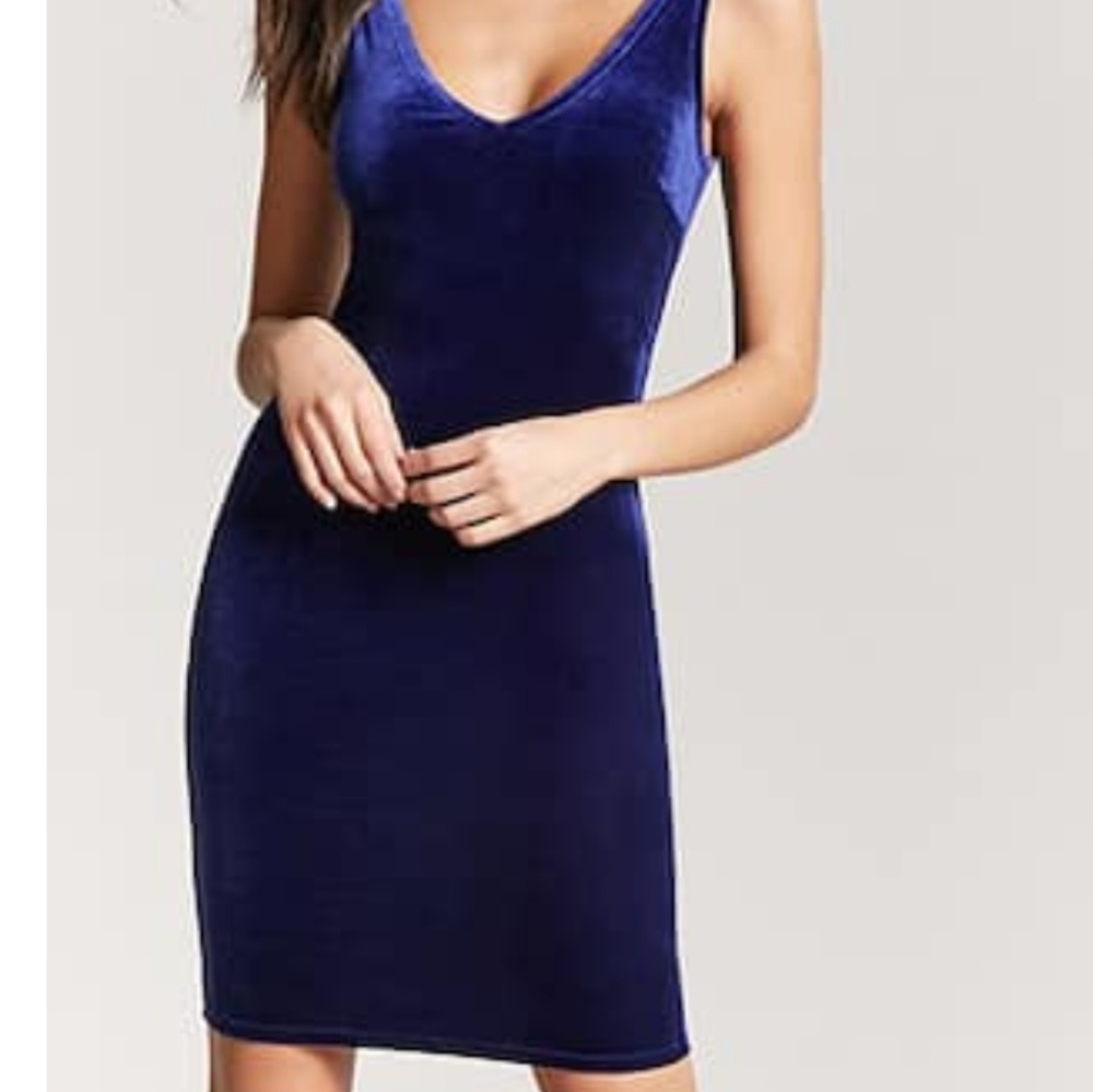 A midi navy blue tank dress